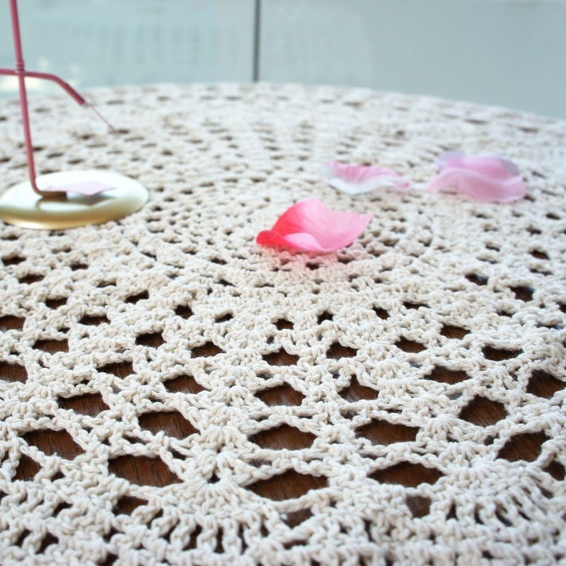 USTIDE Handmade Crochet Cotton Tablecloth Round Beige Crochet Tablecloths for