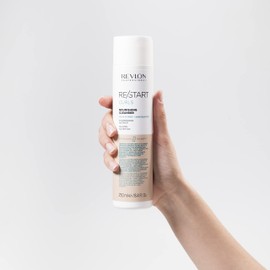 REVLON PROFESSIONAL RE/START Curls Nourishing Cleanser, Mild Hair Cleanser, Shampoo for Curly Hair, Sulfate-Free Hair, Curl Definition, 250 ml