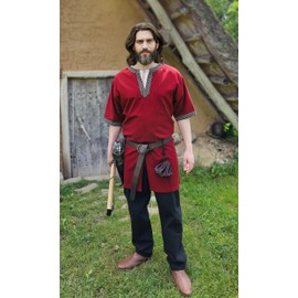 Vehi Mercatus Viking Tunic Arvid Knot Pattern Short Sleeve Cotton Red, Blue, Green, Black or Brown LARP, Reenactment, red, L