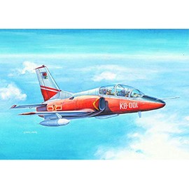 Trumpeter Chinese JL8 (K8 Karakorum) Trainer Aircraft (1/72 Scale)
