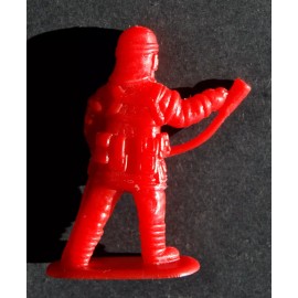 GENERIC FIGURE FIREFIGHTER PLASTIC FIGURE, 2" TALL (4,8 cm), GREAT FOR DIECAST ACCESSORIES, D