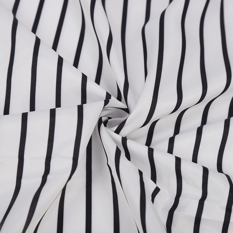 Hair Cut Cape Striped Polyester Waterproof Smooth Surface Neckline Adjustable
