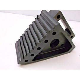 Vestil RWC-5 Rubber Wheel Chock with Handle 6in H 4in W 7-5/8in D (B37)