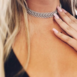 TseenYi Boho Necklace, Simple Herringbone Chain, Fashion Choker for Women and Girls (Silver)