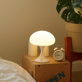 MAGCHARM Mushroom Lamp, 5W LED Cordless Rechargeable Table Lamp with Glass Shade, Small Retro Dimmable Touch Light with 3 Color Temps, Aesthetic Mid Century Bedside Light for Bedroom Ambient, White