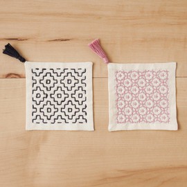 Hara Wool Sashiko Kit, Sashiko Set, 5. Persimmon Flower, Cross