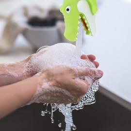 KESYOO Fish Faucet Extender Cartoon Crocodile Wash Basin Bath Spout Cover Shark Animal Toy Water Faucet Cover for Babies Toddlers Kids Children