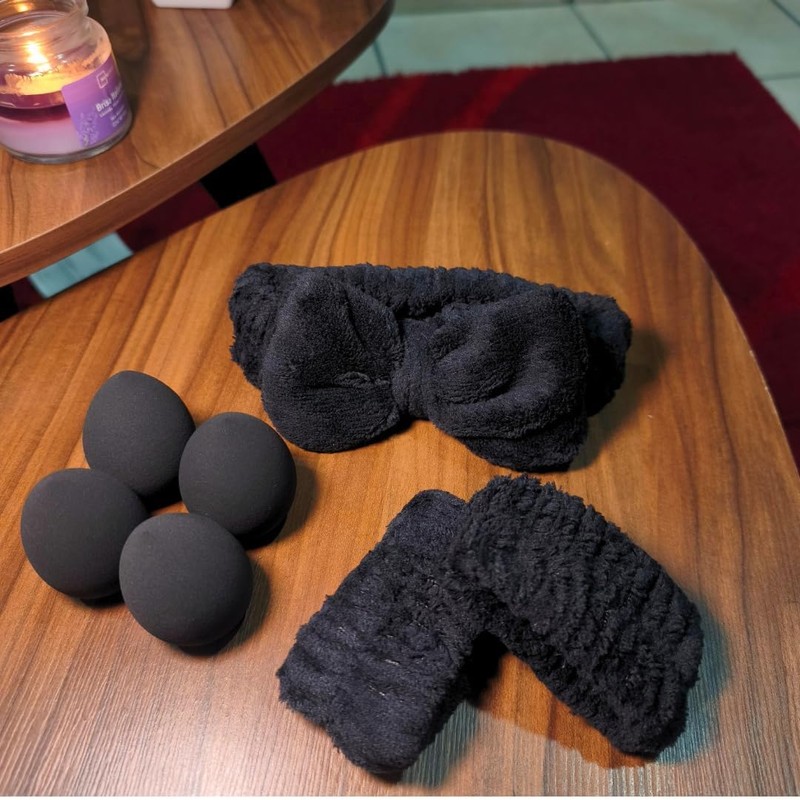 Set de 42 Brochas de Maquillaje Negro con Neceser, Esponjas,