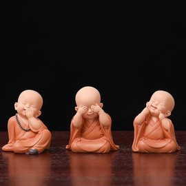 CHBDJY 3pcs Baby Monk Statue, Creative Resin Little Buddha Monk Figure, Mini Zen Monk Sculpture for Home Office Desk Decor, Collectable Gift