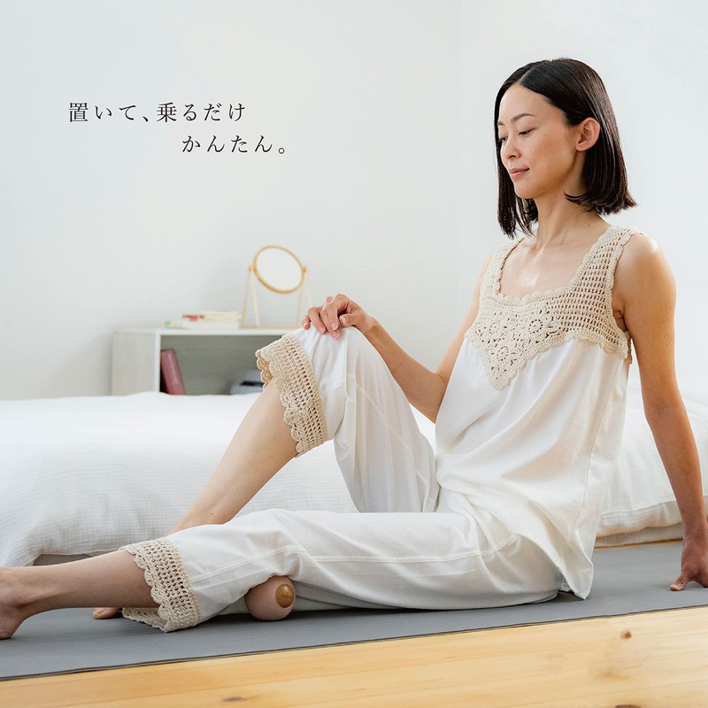 HATACHI RESET MOON RelaxingWork Roller Relieves Shoulder Stiff Back Pain,
