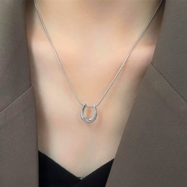 TseenYi Horseshoe Pendant Necklace Silver U Horseshoe Necklace Boho Metal U Pendant Choker Necklace Minimalist Snake Chain Necklace U Shape Necklace Chain Jewellery for Women and Girls
