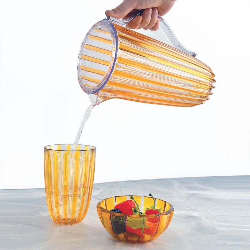 Guzzini - Caraffa con coperchio in bio-based plastic, ambra, DOLCEVITA