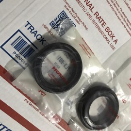 Honda GENUINE Honda V6 J35 manual transmission input shaft seal and axle seal set