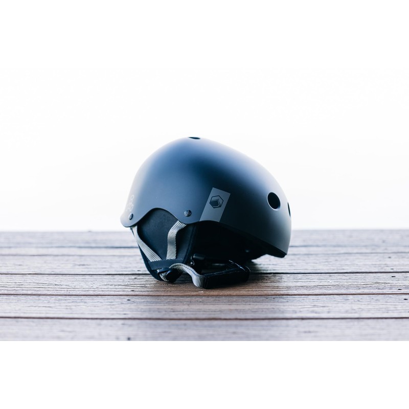 Liquid Force 2024 Flash (Blackout) Wakeboard Helmet- X-Small