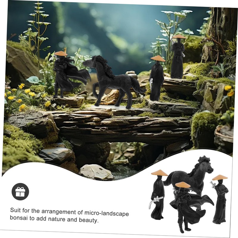 SUPVOX 4pcs Miniature Plastic Mini Figures for Desktop Decor Historical