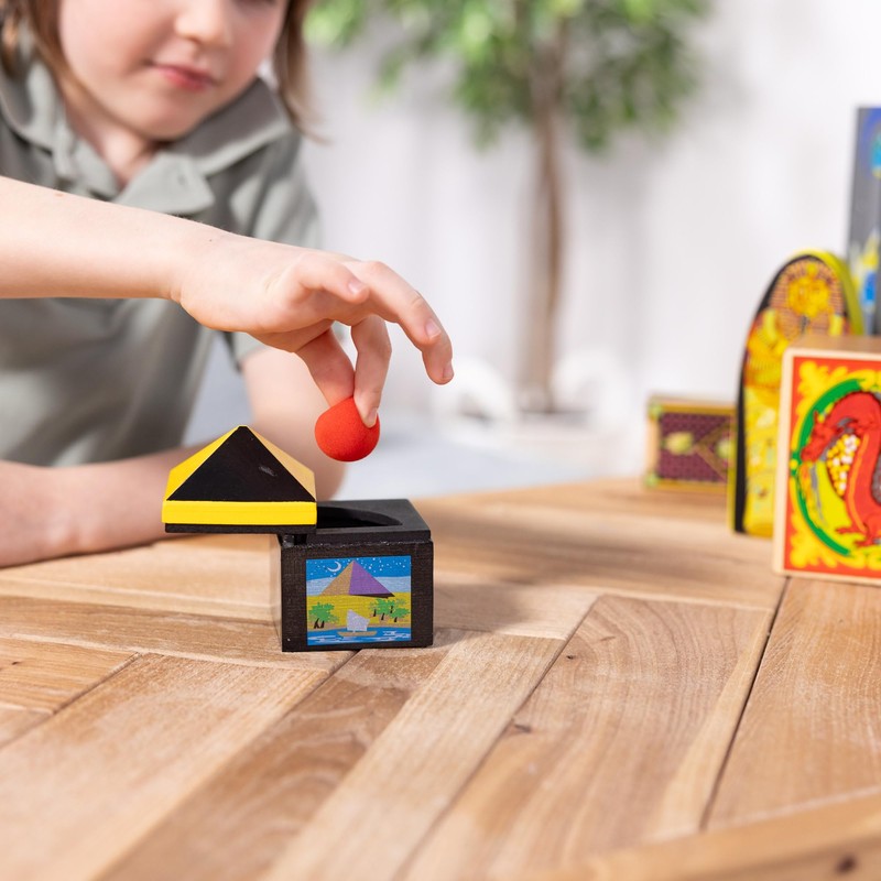 Melissa & Doug Deluxe Solid-Wood Magic Set With 10 Classic