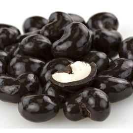 WinCrest Dark Chocolate Cashews (3 Lb Tub)