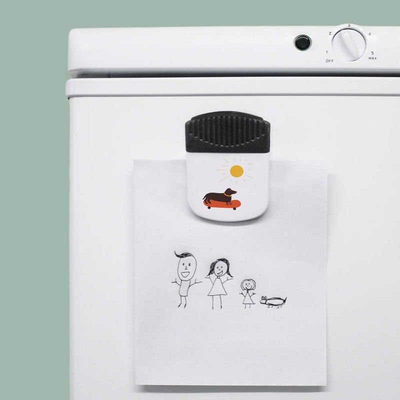 'Dachshund On A Skateboard ' Magnetic Clip (CP00041544)