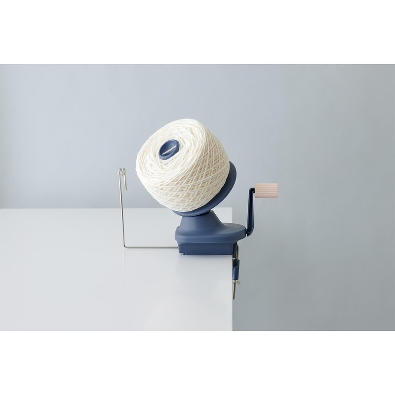 Clover 55-370 Ball Spool Yarn Winder
