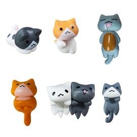 6PCS Car Cute Cat Decors, Fun Car Rear View Mirror Ornaments, Cat Figurines Set Dashboard Decorations, Universal Car Interior Accessories for Vehicle Home Desk Office (6PCS)