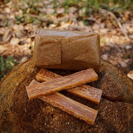 100% Natural Fat Wood fire Starter for Campfires, fireplaces, Wood stoves, fire pits, Indoor and Outdoor use, a Camping Essential!(0.683lb)