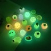 30 Figuras De Frutas De Resina Que Brillan En La