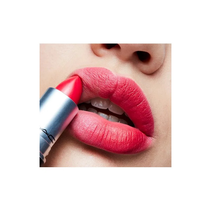 Labial matte de larga duracin MAC retro matte lipstick