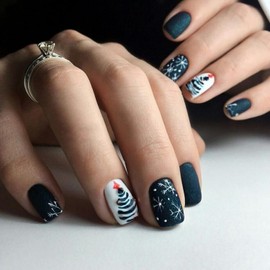 Christmas Snowflake Press on Nails Black Matte Fake Nails Glitter Acrylic False Nail Xmas Tree Designs Full Cover Short Square Stick on Fingernails for Women Nail Manicure Decoration 24 Pcs