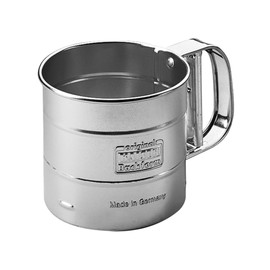 Kaiser Inspiration Flour & Icing Sugar Sifter 350g One-Hand Flour Sifter, Stainless Steel, Hand Sieve for Flour, Sugar, Cinnamon, Spice Powder