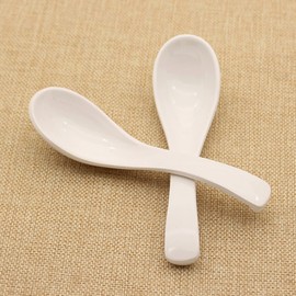 Pack of 10 Melamine Asian Soup Spoons, Asian Soup Spoons, Long Handle Plastic Spoons, Can be Used for Home Restaurant Kitchen (White)