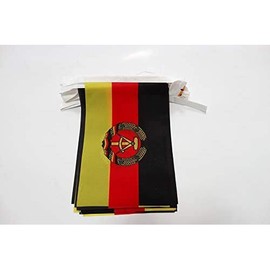 AZ FLAG - Flag Chain German Democratic Republic 6 Metres with 20 Flags - 21 x 14 cm - GDR Garland Flag Chain 14 x 21 cm