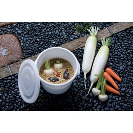 Squirrel Pickle Container, Round, White, 1.6 gal (4 L), Seal Stocker, Type 4, Made in Japan