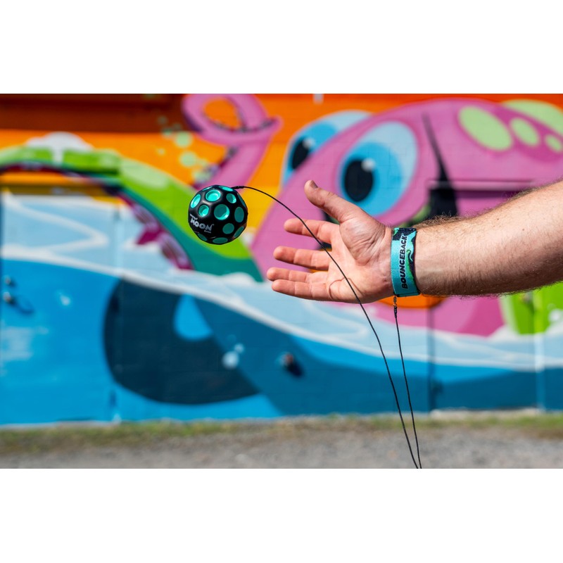 Waboba BounceBack - Returning Moon Ball (Colours May Vary) -