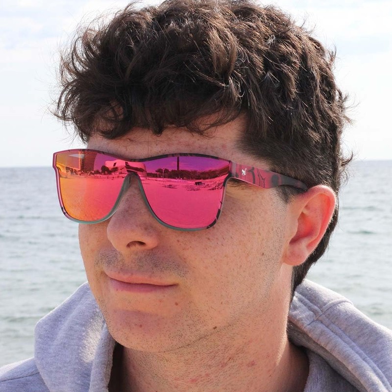 Surf Monkey Polarized Sunglasses for Men and Women UV400 BPA