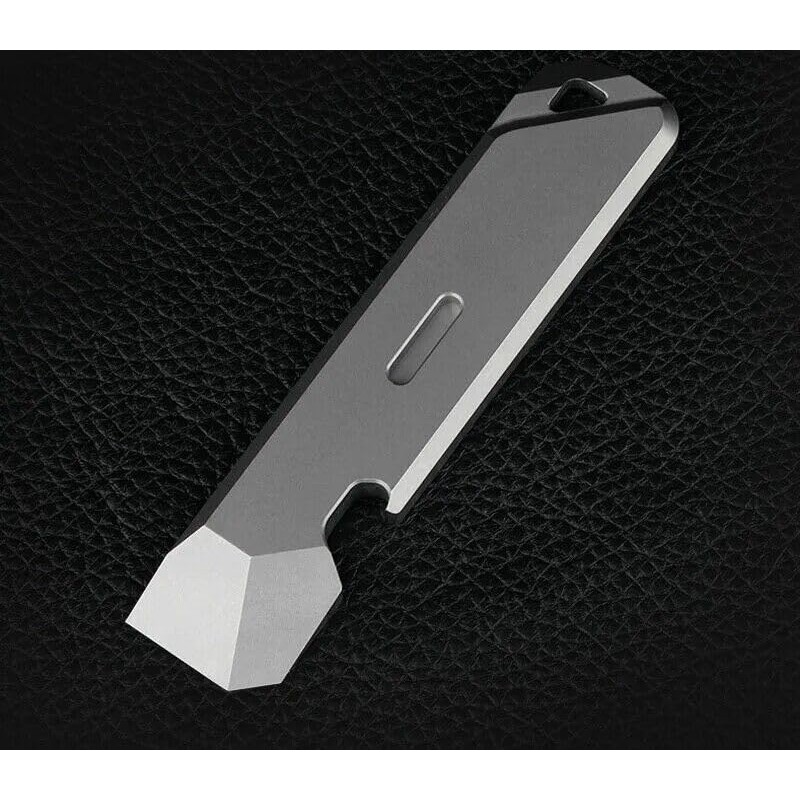 UCCKEYI TC4 Titanium Keychain Pry Bar Pendant Tool Crowbar Opener