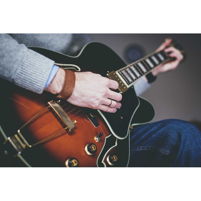 5 Pack of Electric or Acoustic Guitar Strings - 010