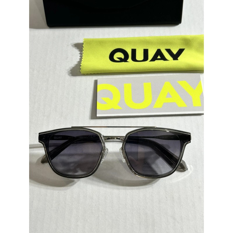 Quay (getaway)Sungl