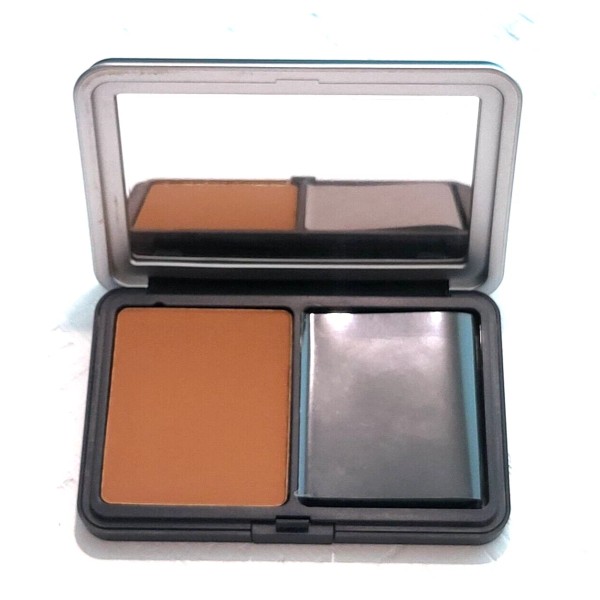 Make Up For Ever Matte Velvet Skin Blurring Foundation -