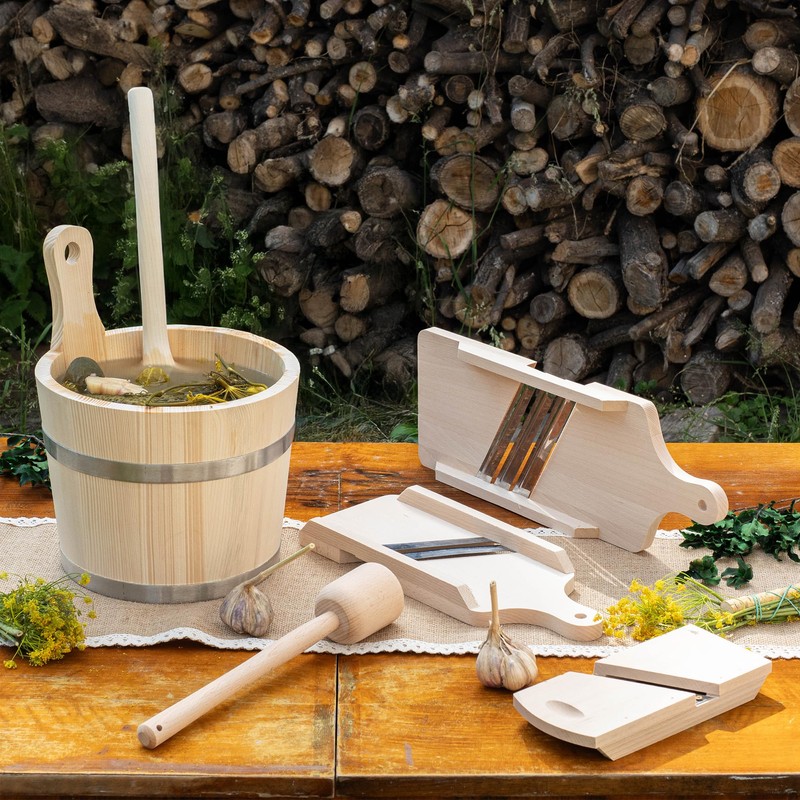 KADAX Wooden Vegetable Slicer, Herb Slicer with 3 Sharp Stainless