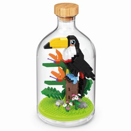 WiseHawk Kit of miniature blocks to assemble insects and small animals. Includes methacrylate bottle to protect the construction. Toucan