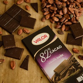 Valor. 82% Dark Chocolate. 100g (3.53oz).