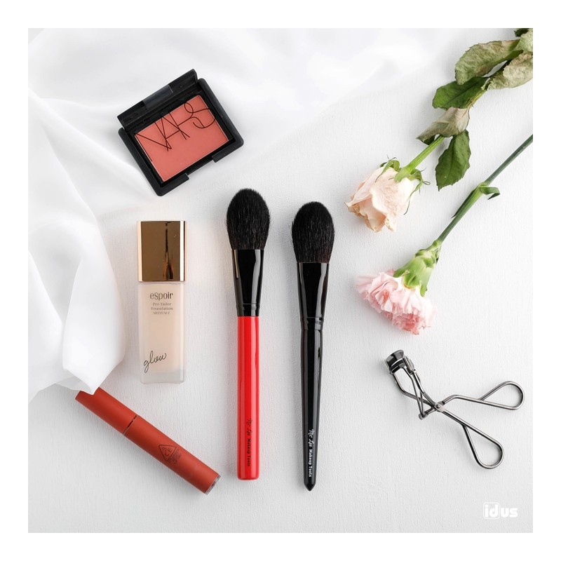 Highly pigmented black classic brush - medium / 발색짱짱블랙 클래식
