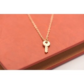 Gold Key Pendant Necklace for Women Girls Confidence is Key Friendship Necklace Gold Plated Necklaces for Women Friends Birthday Christmas Gifts for Daughter Niece BFF