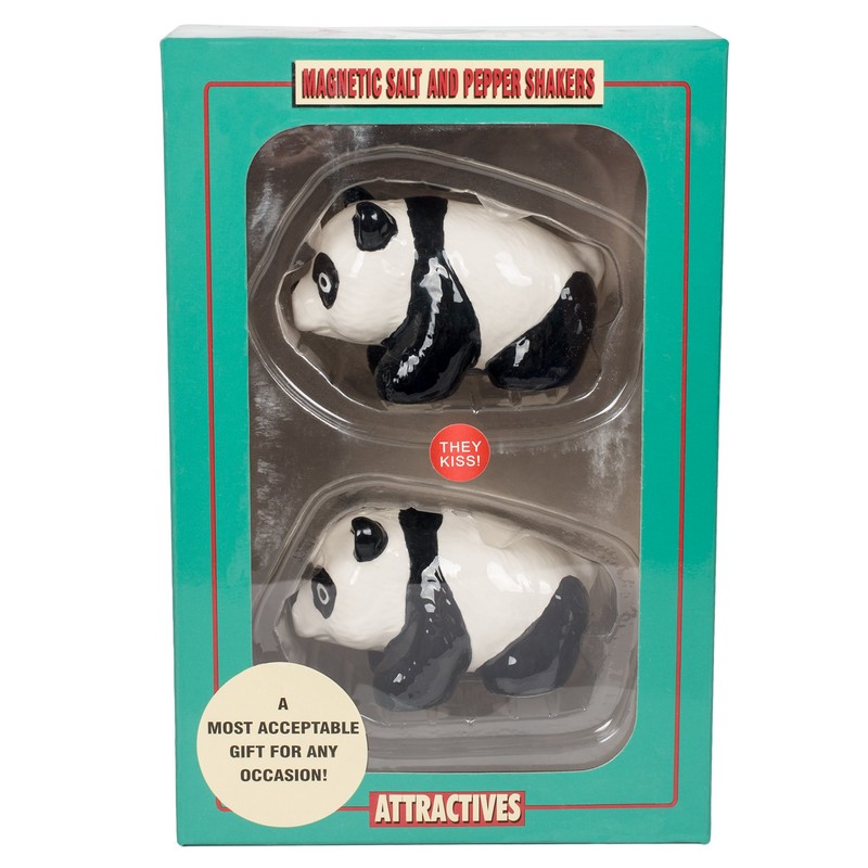3" L Cutie China Panda Kissing Magnetic Salt & Pepper