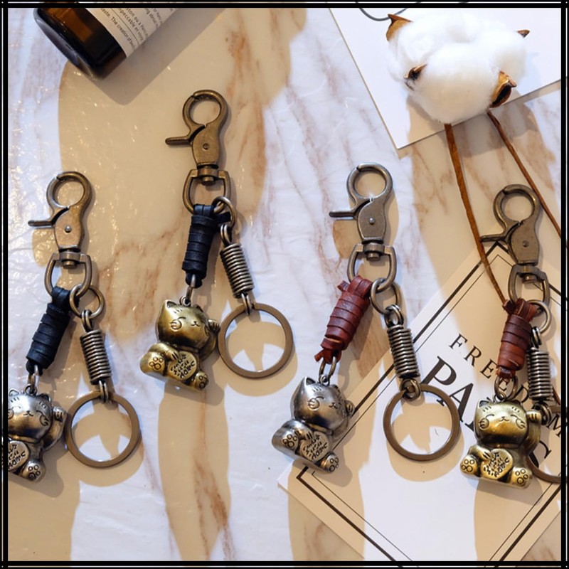 White Fang AZ224 Keychain, Keyring, Cat, Maneki Neko, Leather, Retro