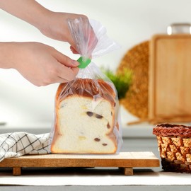 100 Pieces Reusable Plastic Bread Bag Clips Keep Your Food Fresh Longer After Opening 7/8 x 7/8 inches (Green)