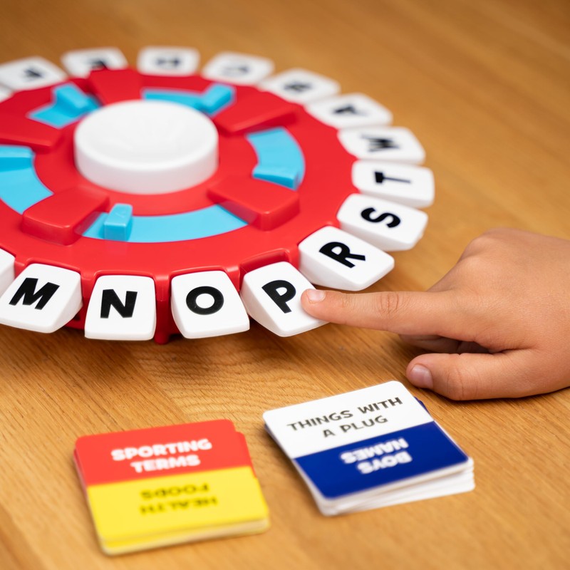 IDEAL | Think Words: The quick thinking, letter pressing game!
