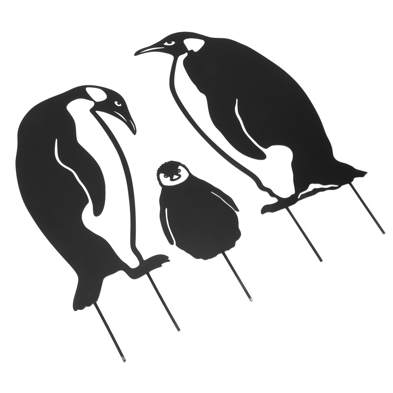 Penguin Family Stake Statue Simulation Vivid Hollow Iron Animal Stake