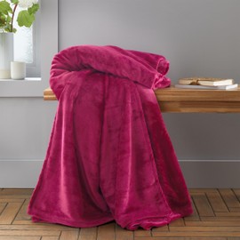 Catherine Lansfield Raschel Velvet Touch 130x170cm Blanket Throw Hot Pink