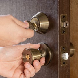 Master Lock Keyed Entry Door Lock, Single Cylinder Deadbolt with Matching Tulip Style Knob, Antique Brass, TUCO0605,Combo